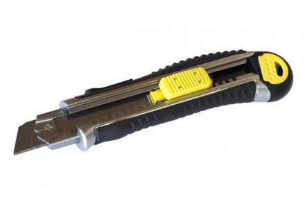 Нож со сменным лезвием 18 мм металлический корпус Энкор 9671 9671 купить в Екатеринбурге