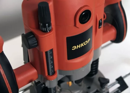 Фрезер ЭНКОР ФМЭ-1200/8Э  1/2 50260 купить в Екатеринбурге