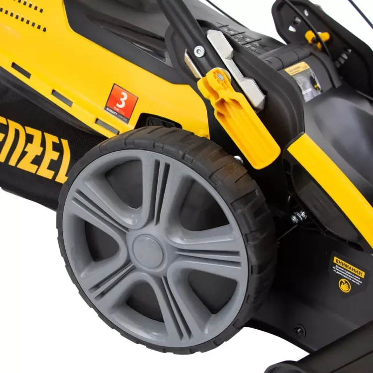 Газонокосилка бензиновая GLD-520SP-BS, 163 см3, Briggs Stratton, ширина 52 см, привод, 60 л Denzel 58807 купить в Екатеринбурге