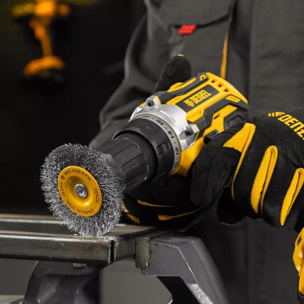 Щетка для дрели, 75 мм, Плоская, со шпилькой, нержавеющая витая проволока Denzel 744603 купить в Екатеринбурге