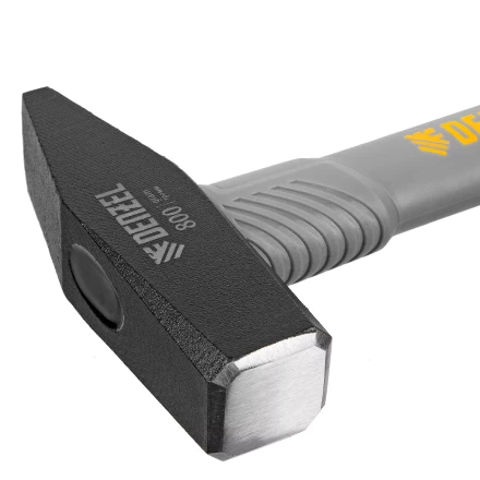 Молоток слесарный, 800 г Denzel 10488, кованый, фибергласовая рукоятка c TPR покрытием купить в Екатеринбурге