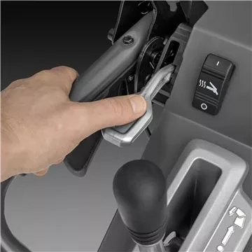 Гусеничный бензиновый снегоуборщик Husqvarna ST 430T купить в Екатеринбурге