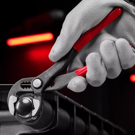 Клещи переставные 180 мм Matrix, кнопочный механизм, хром-ванадий, обливные рукоятки 17925 купить в Екатеринбурге