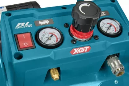 Компрессор аккумуляторный  Makita AC001GZ (9.3 bar, 40V,  без АКБ и ЗУ) купить в Екатеринбурге