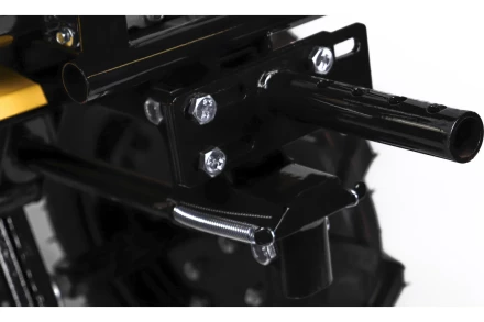 Мотоблок Champion BC8734 (7лс 3F/1R 81см 35см 3,6л 75кг, колеса 4/10&quot; шкив) купить в Екатеринбурге