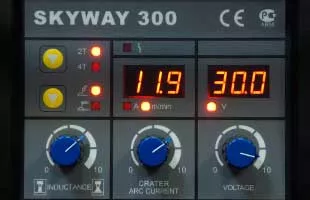 Инверторный сварочный полуавтомат Aurora-Pro SKYWAY 300 купить в Екатеринбурге
