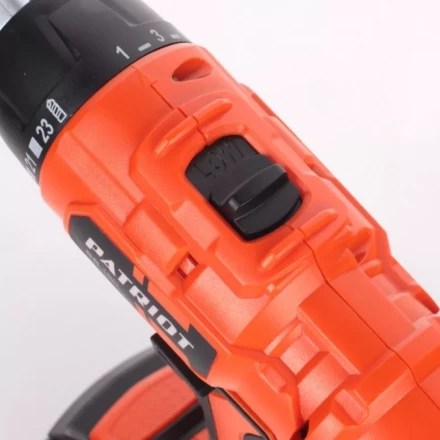 Дрель-шуруповерт аккумуляторная PATRIOT BR 180 в кейсе купить в Екатеринбурге