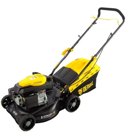 Газонокосилка бензиновая GLD-420, 146 см3, ширина 42 см, 40 л Denzel 58805 купить в Екатеринбурге