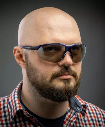 ЗУБР ПРОГРЕСС, открытого типа, серые, стекло устойчивое к царапинам и запотеванию, защитные очки, Профессионал (110323) купить в Екатеринбурге