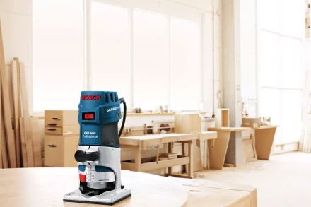 Фрезер кромочный Bosch GKF 600 0.601.60A.100 в кейсе купить в Екатеринбурге