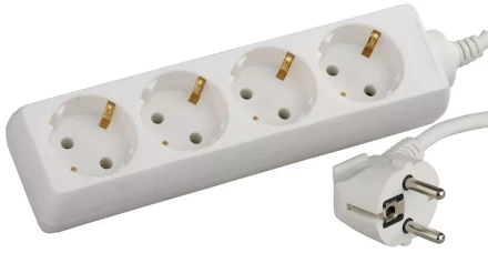 Удлинитель СВЕТОЗАР электрический с заземлением, евро, 4 гнезда, 3м SV-55043-3 купить в Екатеринбурге