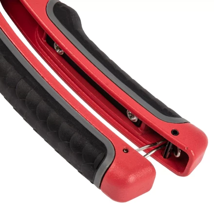 Ножницы для резки изделий из ПВХ, D до 42 мм, лезвие из нерж. стали, автоматич. Matrix 78411 купить в Екатеринбурге