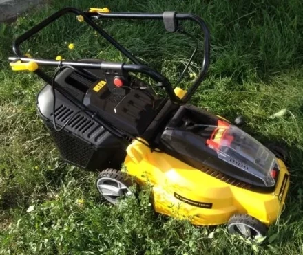 Газонокосилка аккум. CHAMPION EMB360 купить в Екатеринбурге