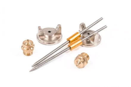 Пневматический краскопульт с верхним бачком V=1,0 л + сопла диаметром 1.2, 1.5 и 1.8 мм  MATRIX 57315 купить в Екатеринбурге