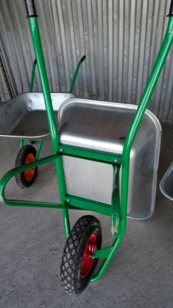 Тачка садово-строительная усиленная грузоподъемность 200 кг объем 90 л PALISAD 68935 купить в Екатеринбурге