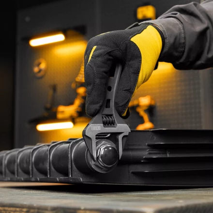 Ключ разводной Denzel 135 мм, CrV, кованый, укороченная рукоятка 15752 купить в Екатеринбурге