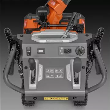 Гусеничный бензиновый снегоуборщик Husqvarna ST 427T купить в Екатеринбурге