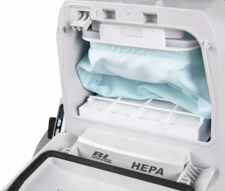 Аккумуляторный ранцевый пылесос Makita 40V XGT VC008GZ (без АКБ и ЗУ) купить в Екатеринбурге