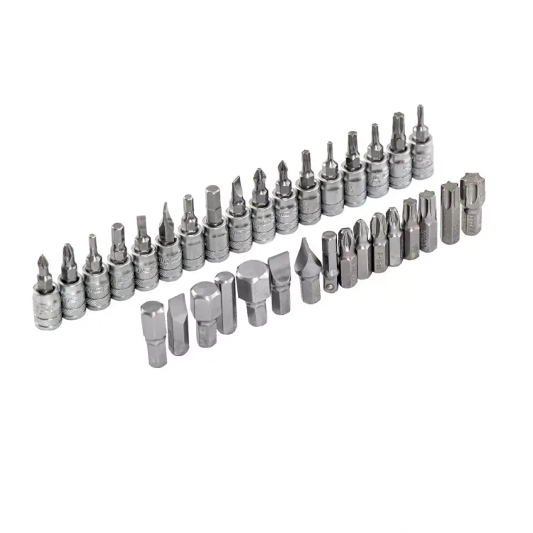 Набор инструментов 82 предметов , 120 зубьев, CrV, 1/4", 1/2" Gross 14149 купить в Екатеринбурге