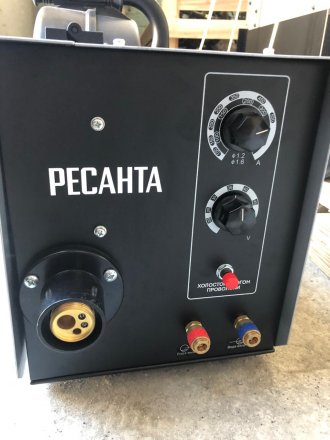Полуавтоматический сварочный аппарат инверторный Ресанта САИПА-350 купить в Екатеринбурге