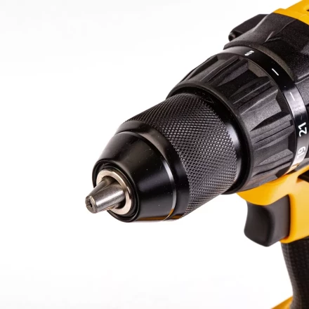 Дрель-шуруповерт аккумуляторная BLDL-IB-18-02 Denzel 26121 купить в Екатеринбурге