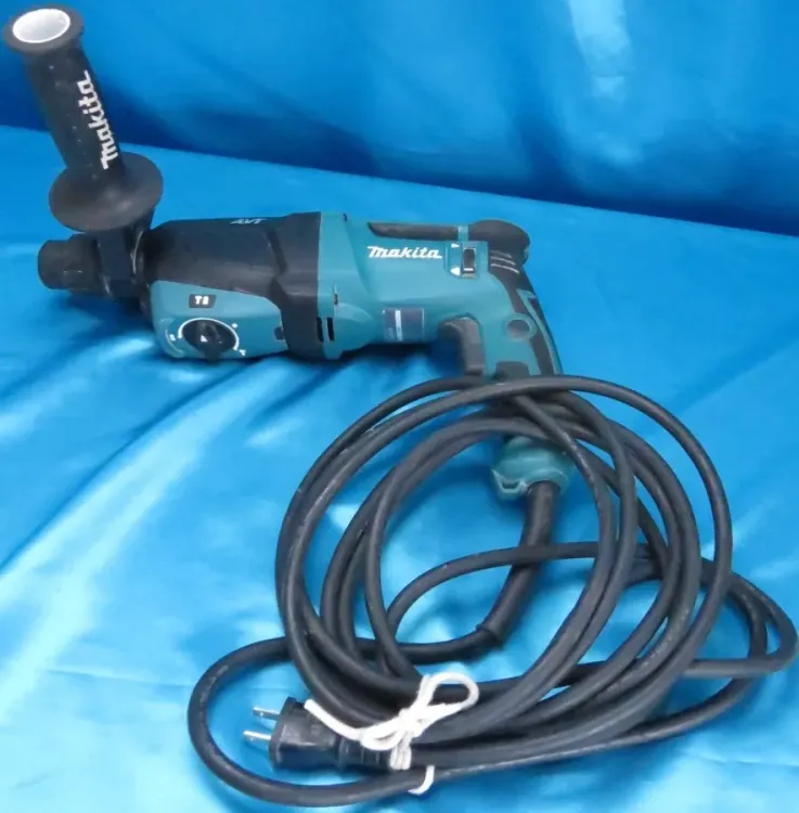 Перфоратор  MAKITA HR 2631FT купить в Екатеринбурге