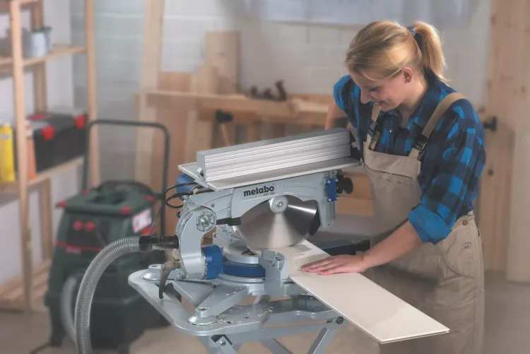 Пила торцовая Metabo KGТ 300 комби купить в Екатеринбурге