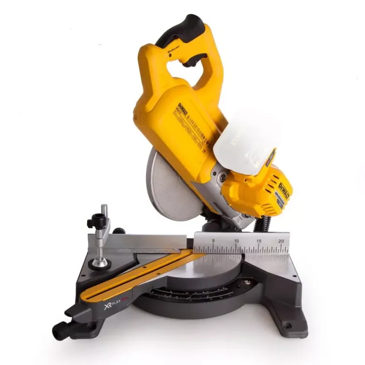 Пила торцовочная DCS 777N FLEXVOLT DeWalt аккумуляторная купить в Екатеринбурге