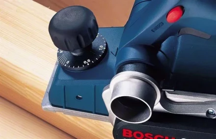 Электрорубанок BOSCH GHO 26-82 D купить в Екатеринбурге