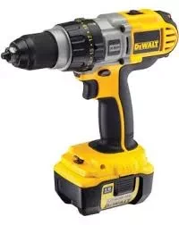 Аккумуляторная дрель DeWalt DСD 920 В2 в кейсе купить в Екатеринбурге
