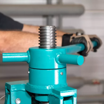 Домкрат кабельный винтовой КВТ ДКВ-6С (84849) купить в Екатеринбурге