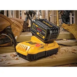 Зарядное устройство XR DCB118 Flexvolt DeWalt купить в Екатеринбурге