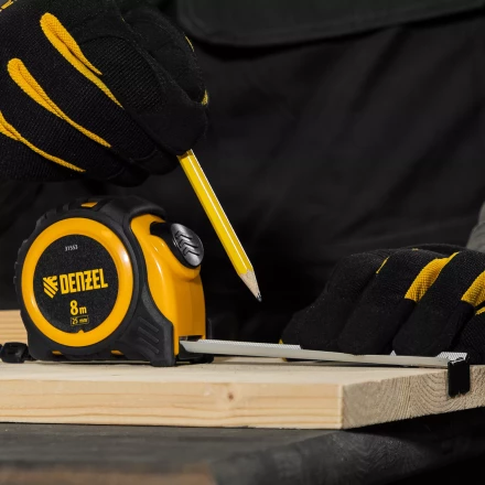 Рулетка Denzel 8м х 25мм, обрезиненный корпус, автоматическая фиксация 31553 купить в Екатеринбурге