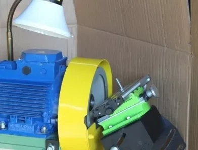 Настольный точильно-шлифовальный станок ТШ - 1М купить в Екатеринбурге