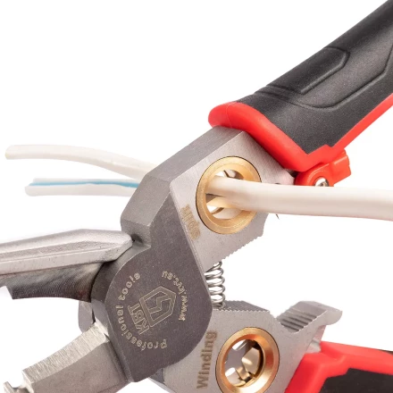 Мультитул-длинногубцы КВТ MT-03 (6 в 1) с функцией снятия изоляции и резки (102401) купить в Екатеринбурге
