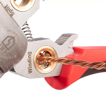 Мультитул-длинногубцы КВТ MT-03т (7 в 1) с функцией снятия изоляции, резки и детектором напряжения (102402) купить в Екатеринбурге