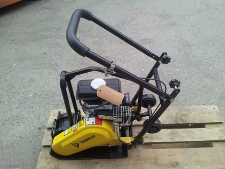 Виброплита VEKTOR VPG-50A купить в Екатеринбурге