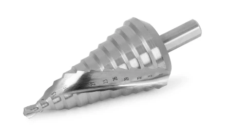 Ступенчатое сверло MESSER со спиральной канавкой. Диаметр 6-38 мм. Ступеней 12. купить в Екатеринбурге