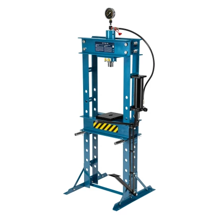 Пресс гидравлический с манометром и педалью, 30 т // Stels 52316 купить в Екатеринбурге