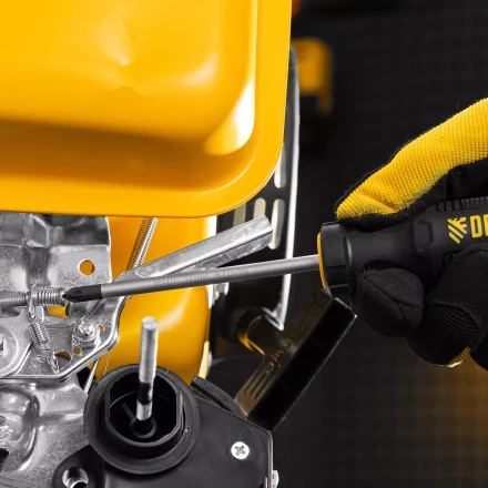 Отвертка, PZ2x100 мм, S2, 3к рукоятка Denzel 122077 купить в Екатеринбурге