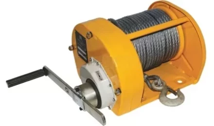 Лебедка ручная усиленная LRU LB г-п 500 кг L=40 метра купить в Екатеринбурге