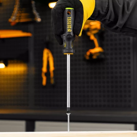 Отвертка Denzel, PZ3x150 мм, S2, 3к рукоятка, 122097 купить в Екатеринбурге