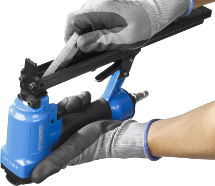 Степлер (скобозабиватель) пневматический для скоб тип 53F (10-22 мм) и тип 140 (10-14 мм) 3190 серия ПРОФЕССИОНАЛ купить в Екатеринбурге