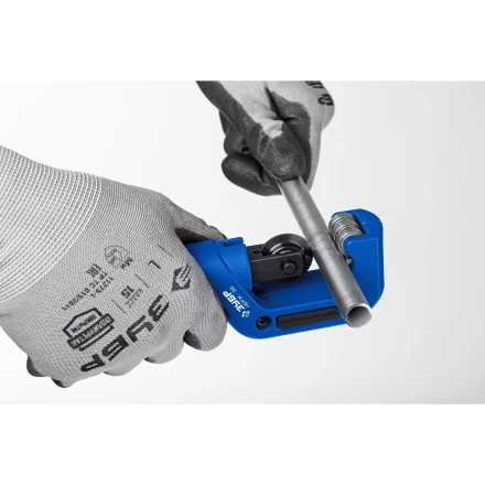 ЗУБР Нерж-32, 4 - 32 мм, на подшипниках, труборез для нержавеющей стали, Профессионал (23832) купить в Екатеринбурге