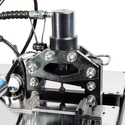 Стол КВТ СШО-150 NEO с комплектом шинообрабатывающего оборудования для шин до 150 мм (85683) купить в Екатеринбурге