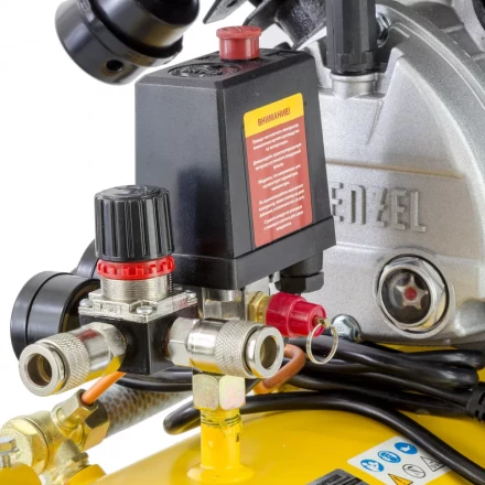 Компрессор воздушный Denzel DKV2200/50 Х-PRO 58083 купить в Екатеринбурге