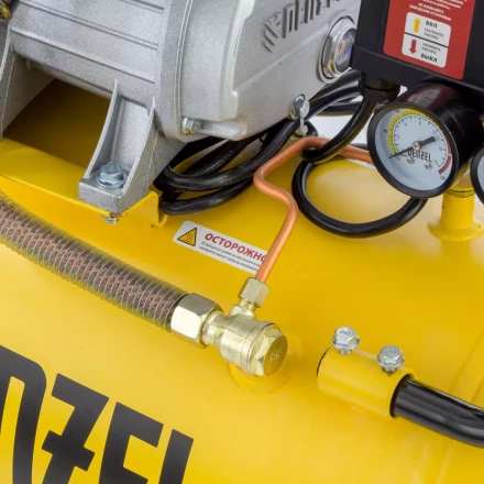 Компрессор воздушный Denzel DKV2200/50 Х-PRO 58083 купить в Екатеринбурге