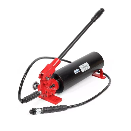 Помпа гидравлическая ручная КВТ ПМР-7035 объем маслобака 3.5 л (85140) купить в Екатеринбурге