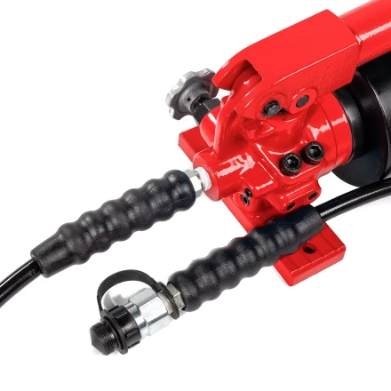 Помпа гидравлическая ручная КВТ ПМР-7035 объем маслобака 3.5 л (85140) купить в Екатеринбурге