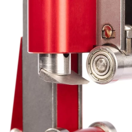 Инструмент КВТ FBS 16–52 для снятия полупроводящего экрана на кабелях из сшитого полиэтилена 16–52 мм (101903) купить в Екатеринбурге